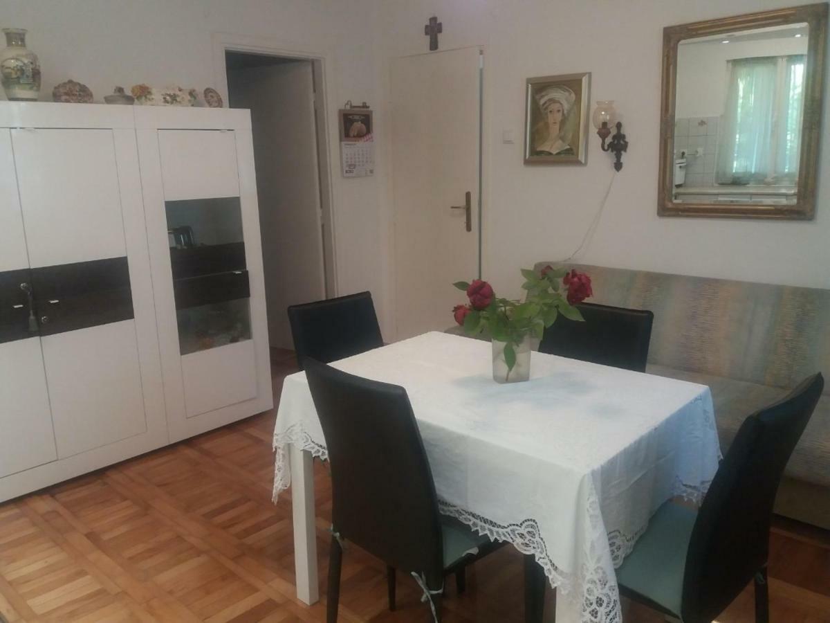 Apartments Palm House Ρόβινι Εξωτερικό φωτογραφία