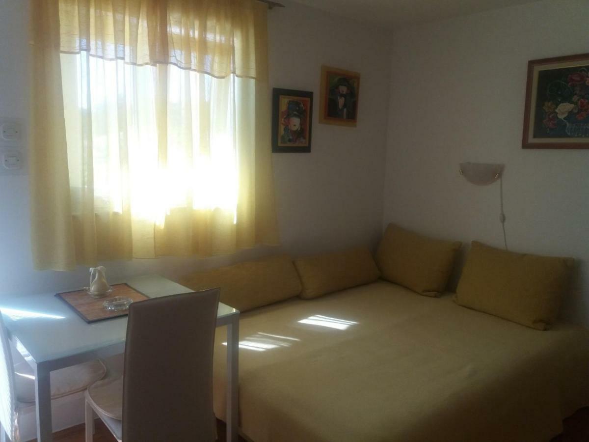 Apartments Palm House Ρόβινι Εξωτερικό φωτογραφία